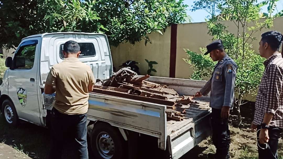 8 Orang Satu Dusun Tertangkap Curi Besi Rel Kereta Api