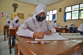 Pilih Mondok, Sekolah Swasta di Surabaya Kekurangan Murid