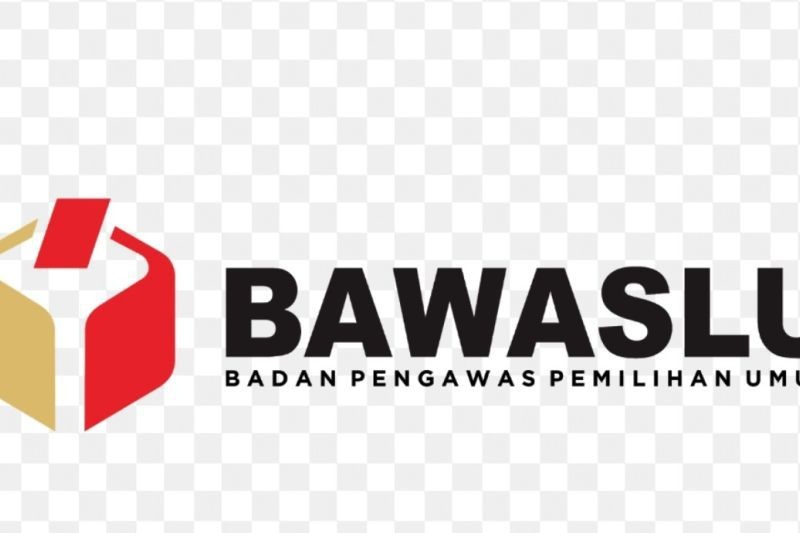 Bawaslu Jatim Bantah Tuduhan Polda Terkait Pemasangan Baliho Capres di Pos Polisi