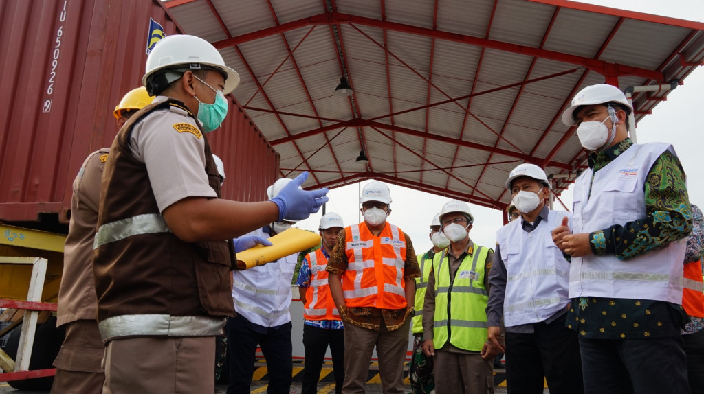 Badan Karantina Jawa Timur usai meresmikan TPK di lini satu Pelabuhan Tanjung Perak, Jumat 15/3/2024. Istimewa.