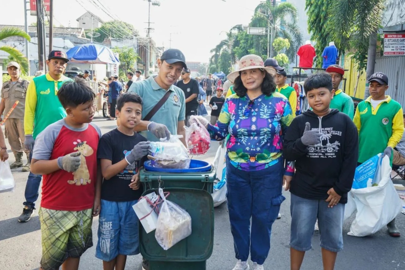 Pj Wali Kota Kediri Sosialisasikan Pengurangan Sampah Plastik Sekali Pakai