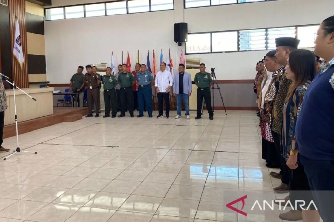 KPU Kota Surabaya Lantik 155 Anggota PPK untuk Pilkada 2024