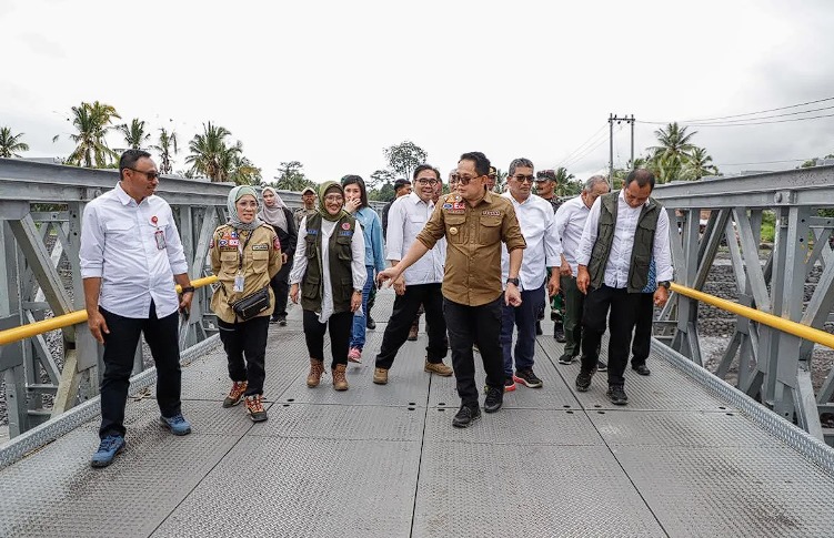 Operasi Tanggul dan Jembatan Kloposawit Diresmikan