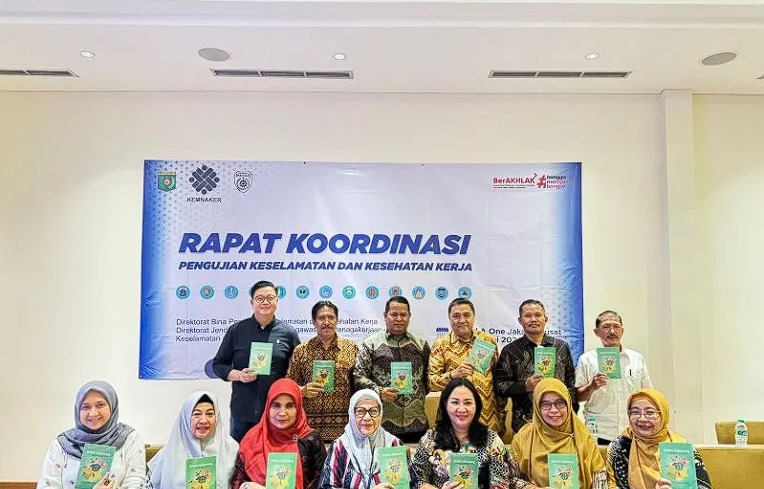 DK3P Jatim Rilis Buku Keselamatan Kerja untuk Edukasi Masyarakat dan Industri