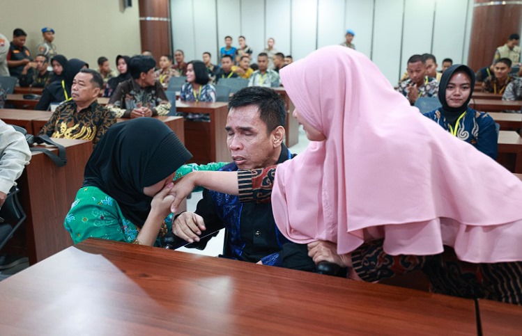 Anak Korban Bom Surabaya Lolos Rekrutmen Polri: Ingin Meneruskan Perjuangan Bapak!