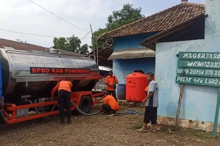 BPBD Ponorogo Salurkan Air Bersih Bagi Warga Terdampak Kekeringan